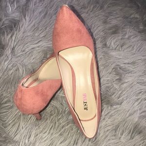 Rosette Just Fab Pumps